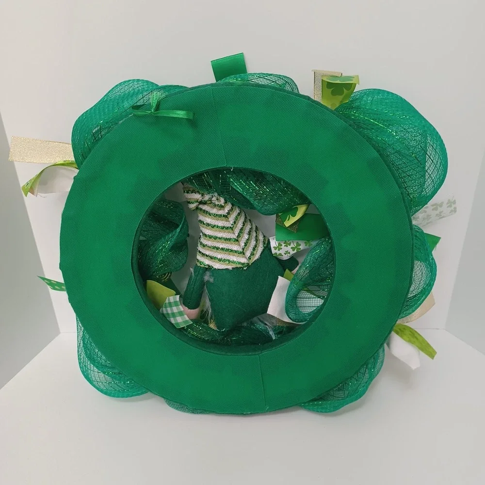 NWT St. Patrick's Day Wreath Leprechaun Green Irish Celebrate It Door Decor 17in